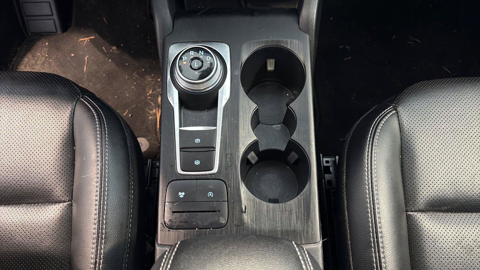 Used 2022 Ford Escape SEL w/ Technology Package FWD image 23