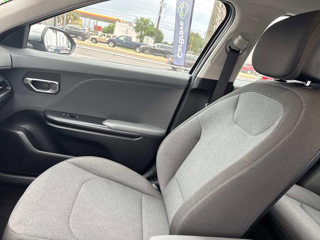 Used 2025 Kia K4 FWD image 15