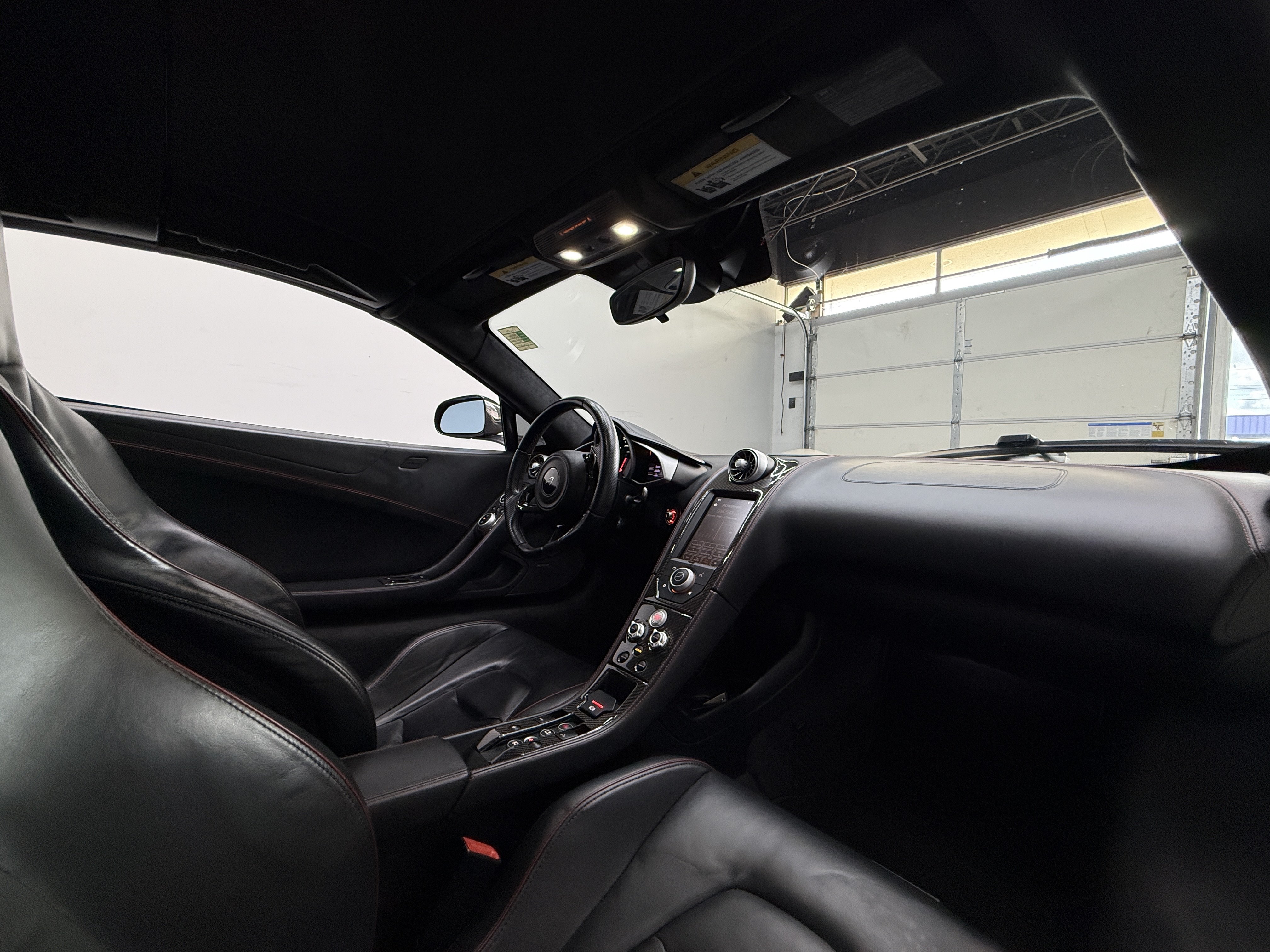 Used 2016 McLaren 650S Spider RWD image 31
