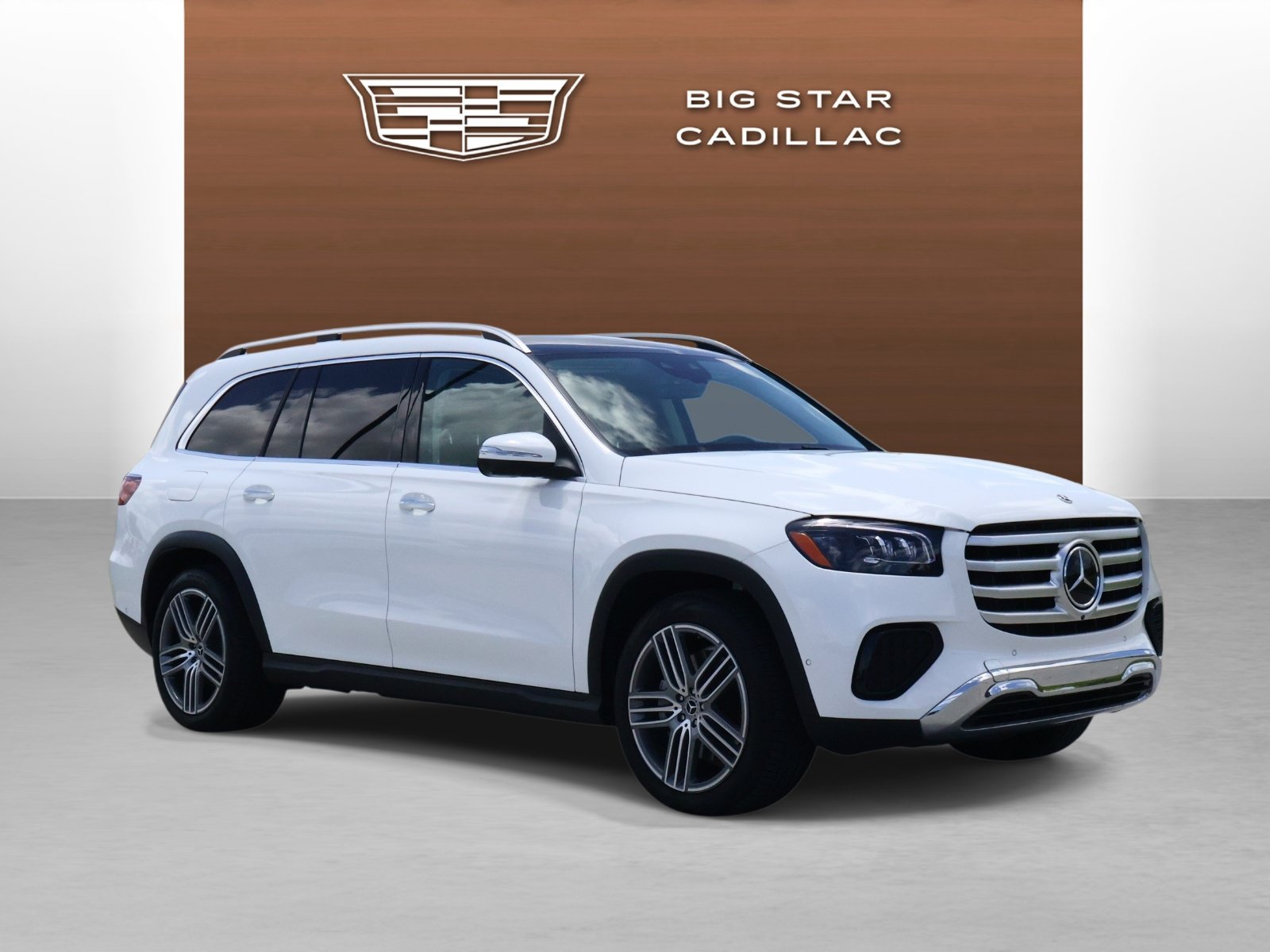 Used 2026 Mercedes-Benz GLS 450 4MATIC image 7