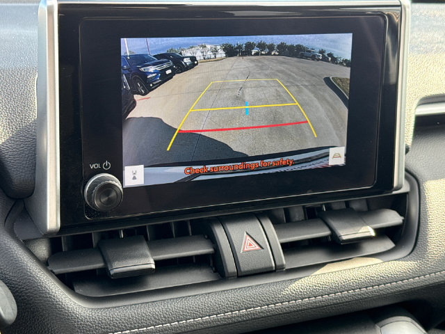 Used 2024 Toyota RAV4 LE FWD image 23