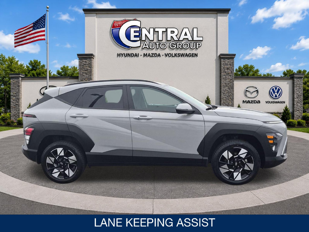 Certified 2025 Hyundai Kona SEL AWD/4WD image 9