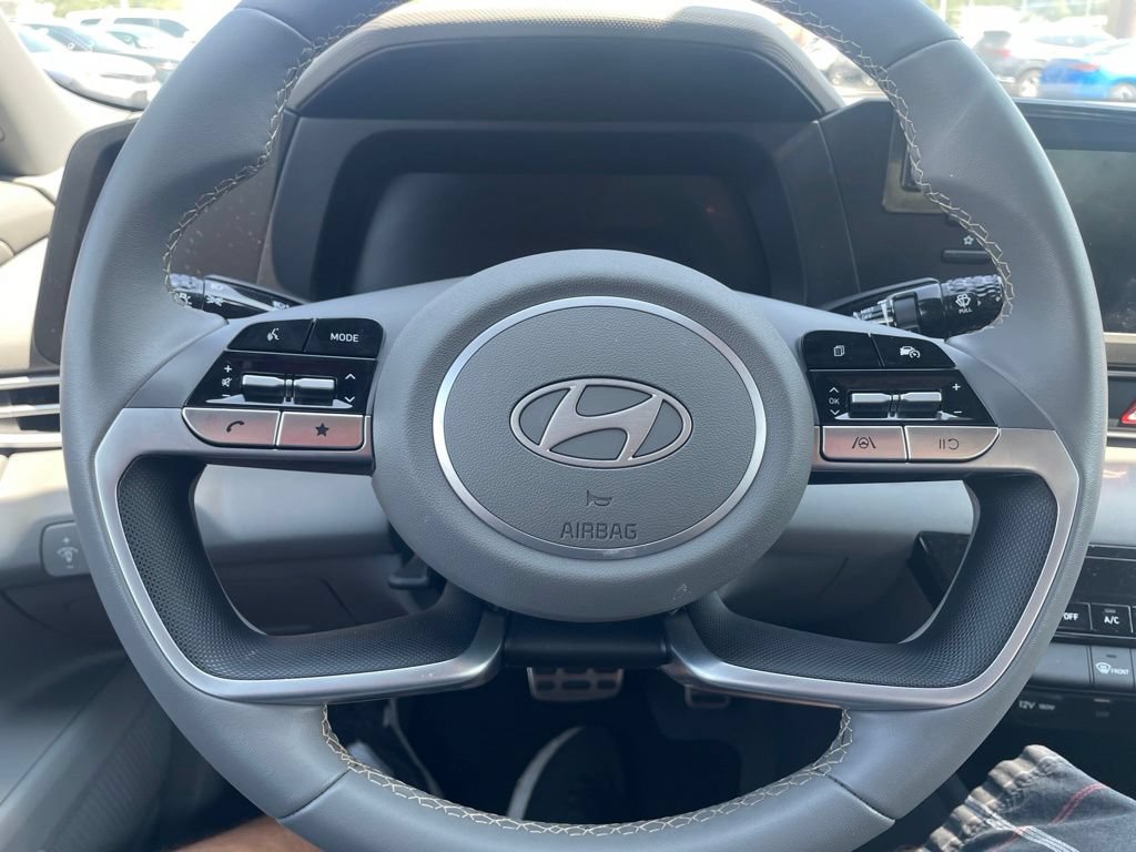 Used 2026 Hyundai Elantra Sport FWD image 18