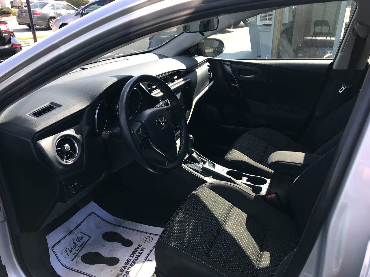 Used 2017 Toyota Corolla iM image 8