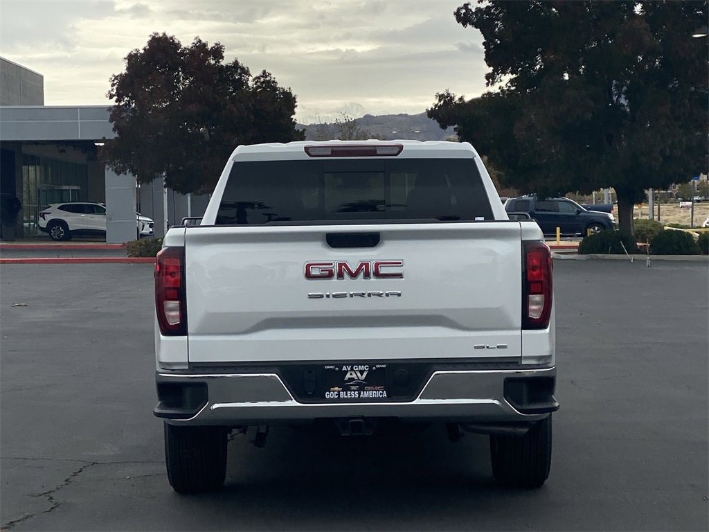 New 2026 GMC Sierra 1500 SLE image 14