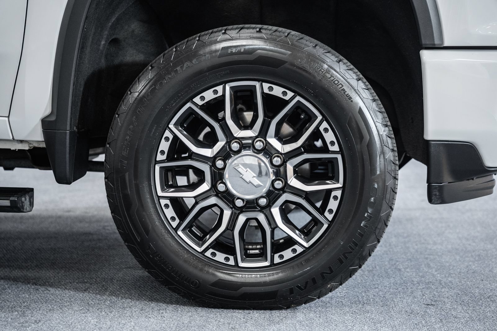 Used 2022 Chevrolet Silverado 3500 High Country w/ Z71 Off-Road Package AWD/4WD image 17