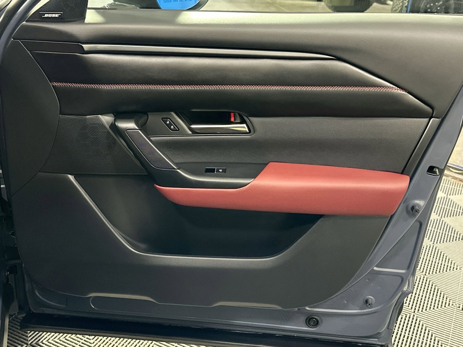 Used 2025 MAZDA CX-50 2.5 Hybrid w/ Cargo Package image 37