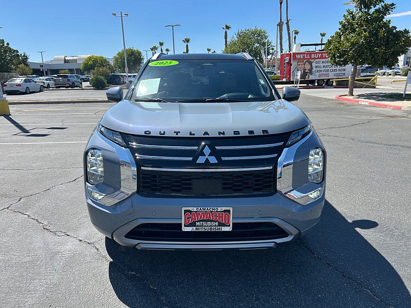 Used 2025 Mitsubishi Outlander SEL FWD image 6