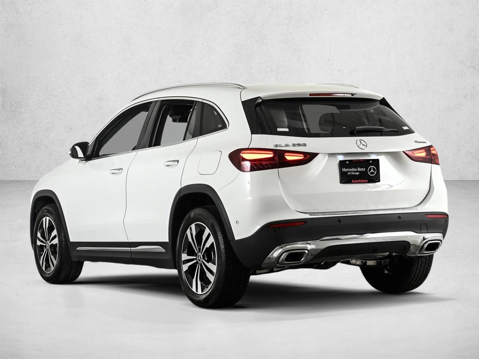 Used 2025 Mercedes-Benz GLA 250 4MATIC image 9