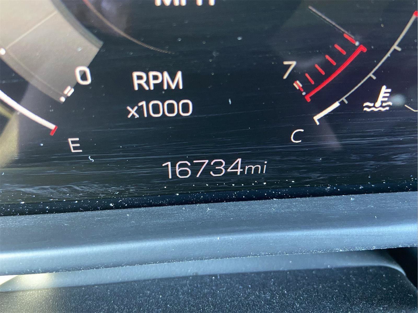 Used 2025 GMC Acadia Elevation AWD/4WD image 10