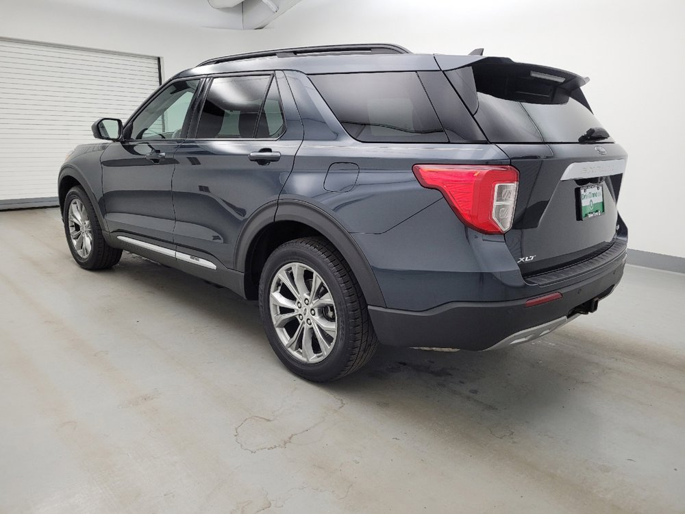 Used 2022 Ford Explorer XLT w/ Equipment Group 202A AWD/4WD image 3