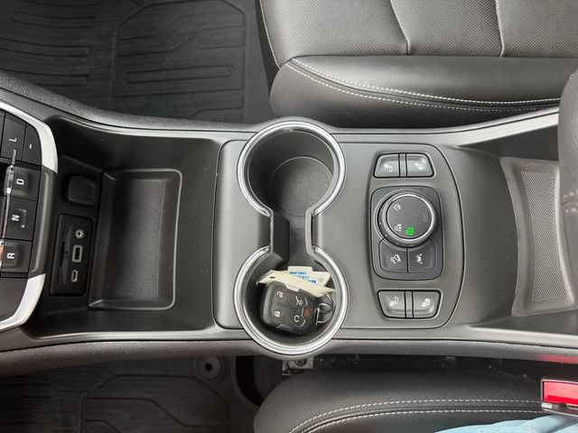 Used 2022 GMC Terrain SLT AWD/4WD image 33