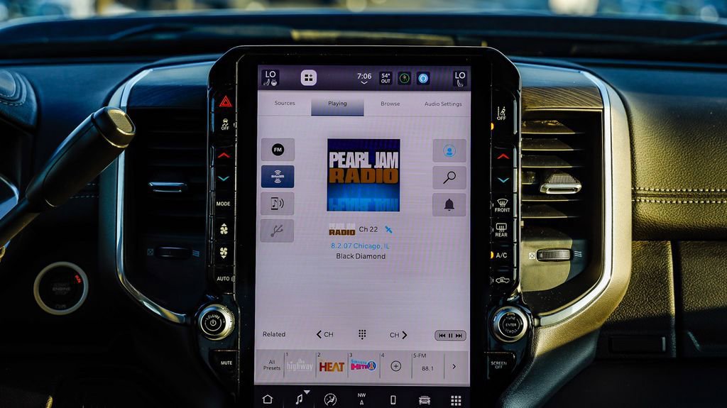 New 2025 RAM 3500 Laramie image 17