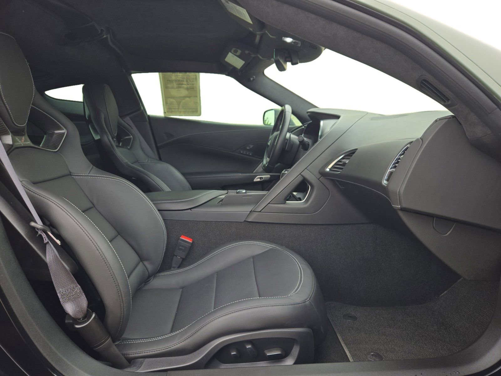 Used 2015 Chevrolet Corvette Z06 w/ 3LZ Preferred Equipment Group image 13