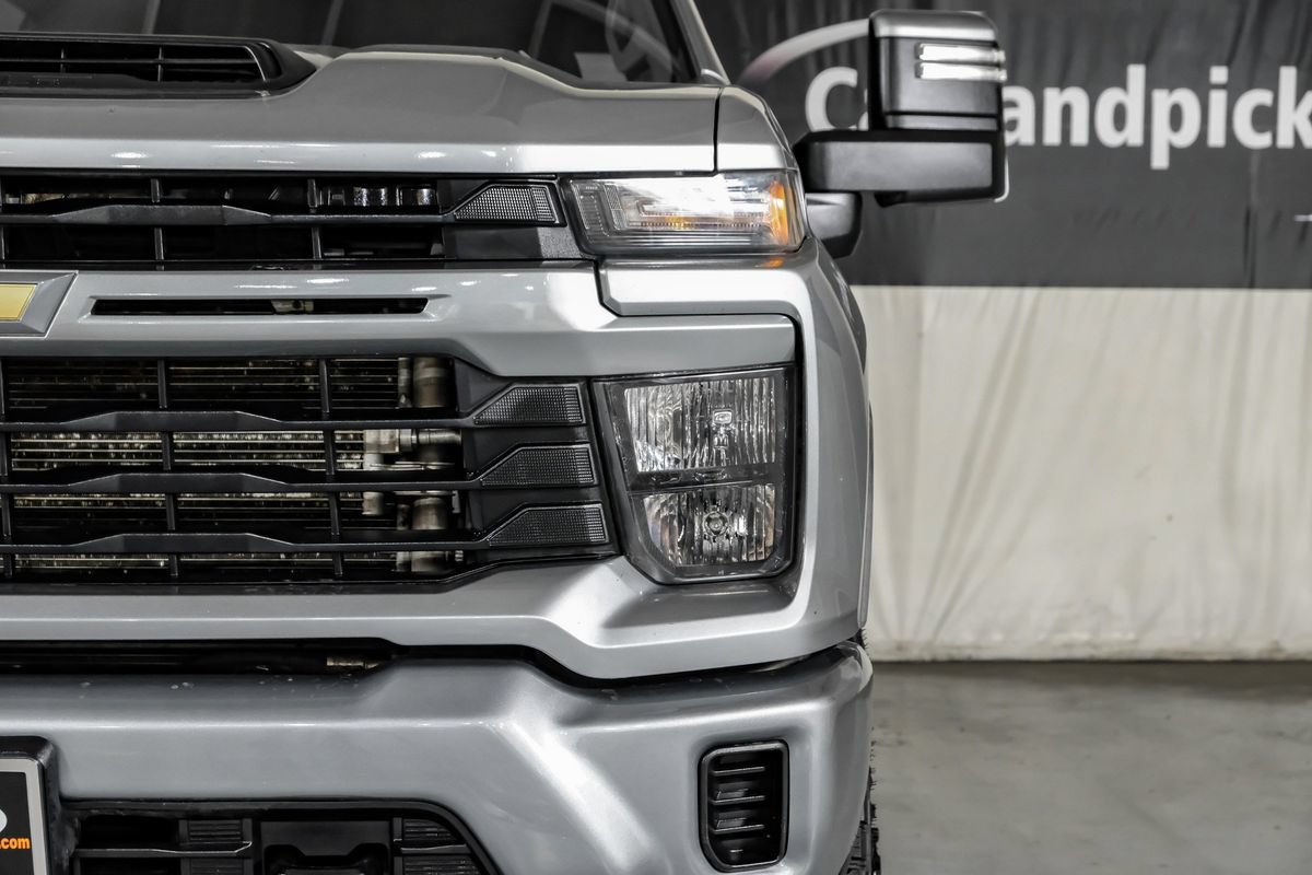 Used 2024 Chevrolet Silverado 3500 W/T AWD/4WD image 39