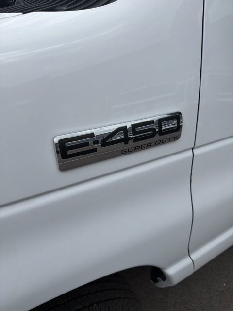 New 2027 Ford E-450 and Econoline 450 Super Duty w/ Power Equipment Group RWD image 9