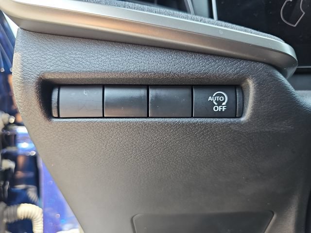 Used 2025 Nissan Kicks SV FWD image 32