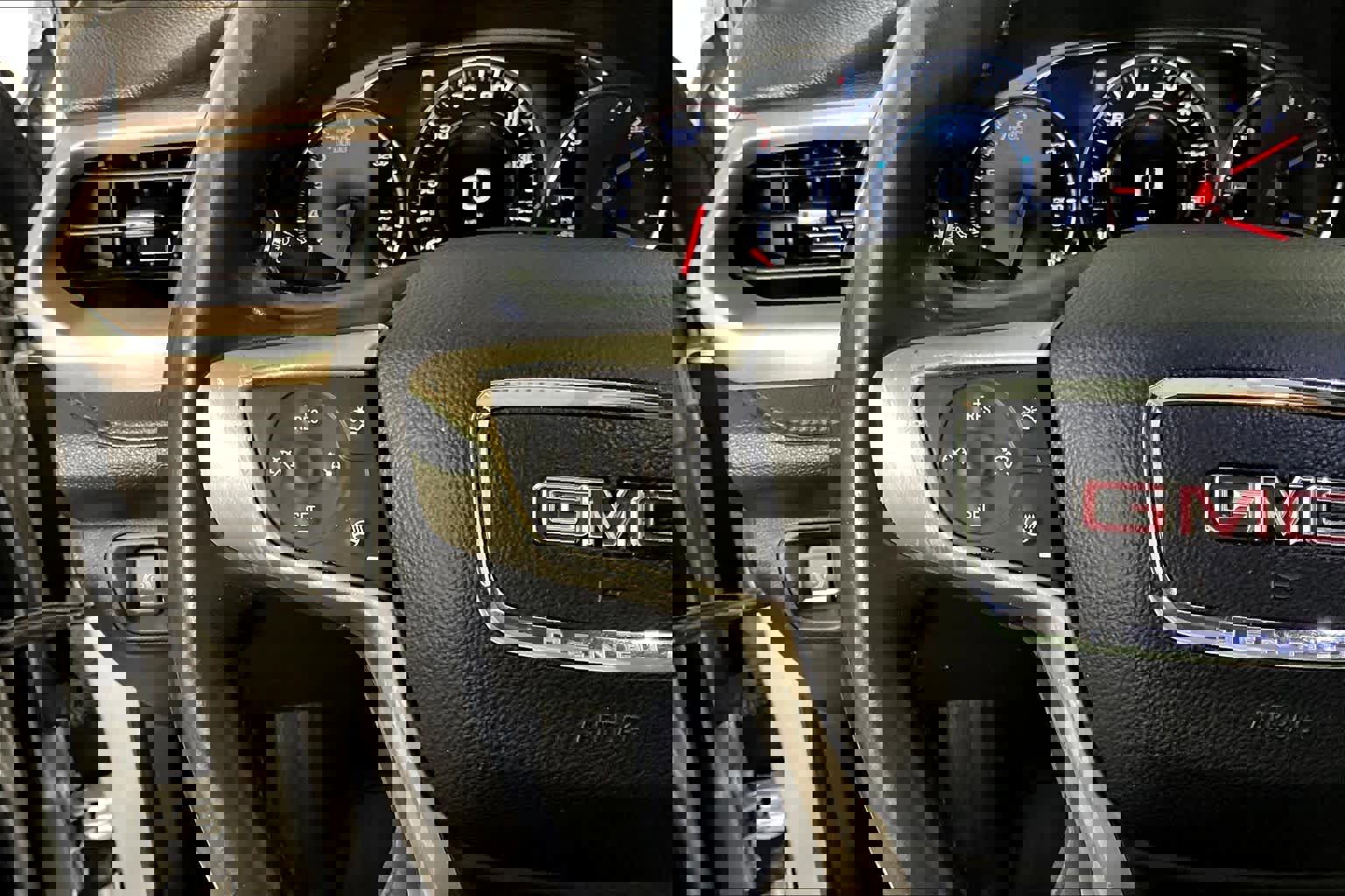 Used 2019 GMC Acadia Denali w/ Technology Package image 22