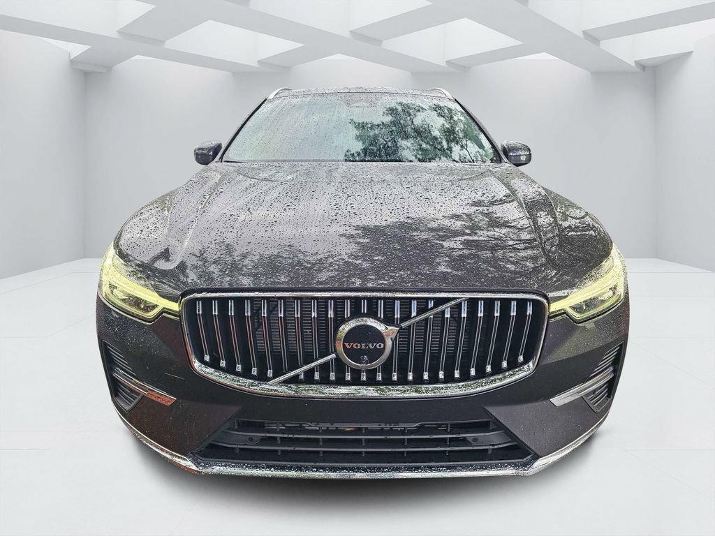 Certified 2023 Volvo XC60 B5 Ultimate w/ Climate Package FWD image 8