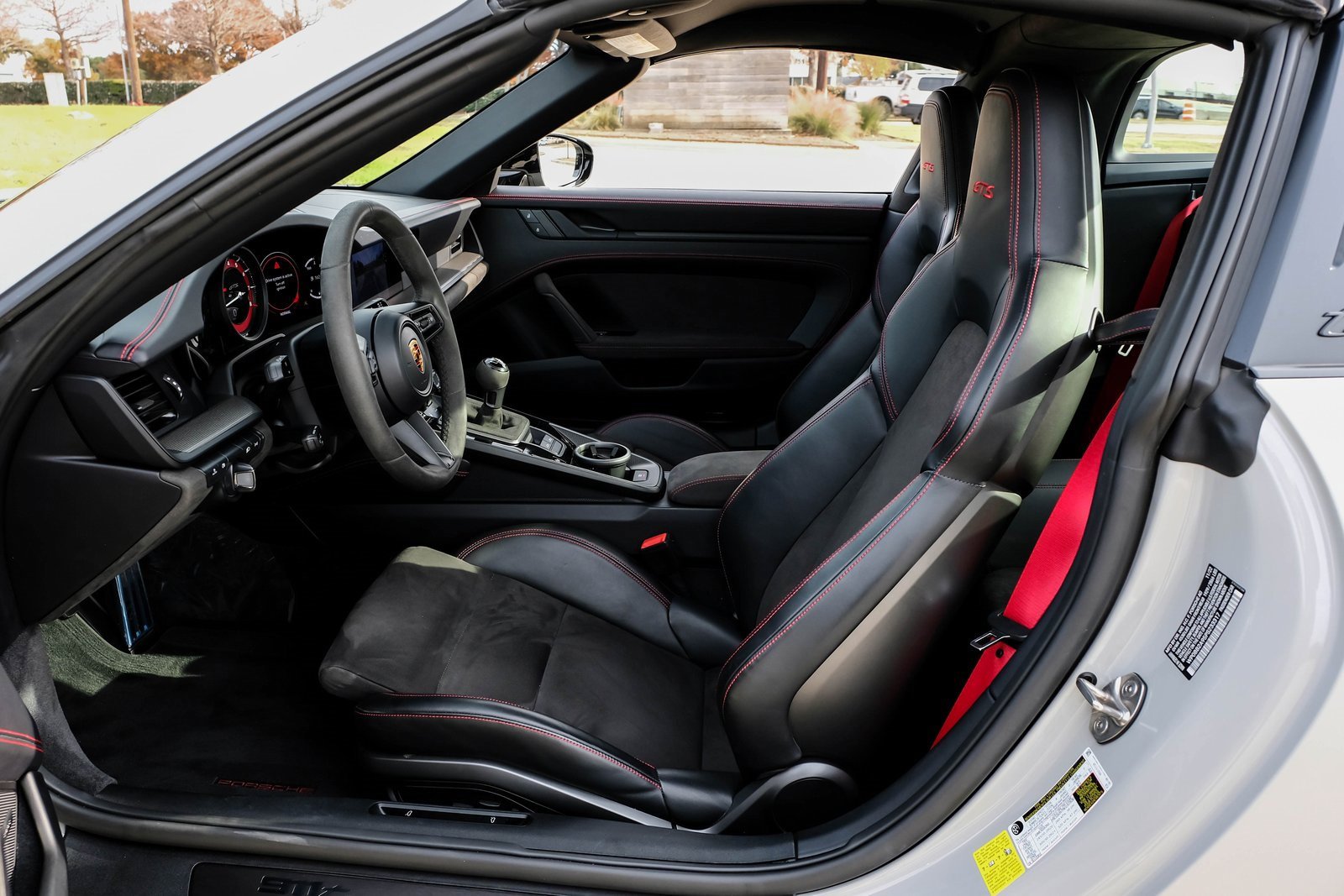 Used 2023 Porsche 911 Targa 4 GTS image 4