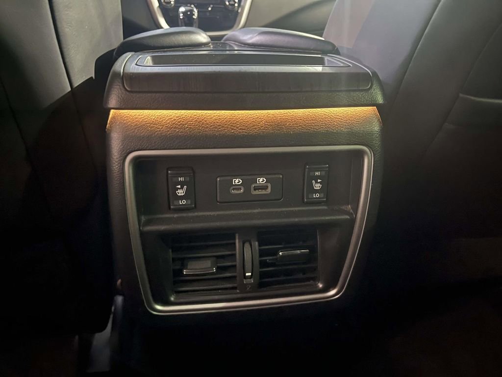 Certified 2023 Nissan Murano Platinum w/ Cargo Package image 15