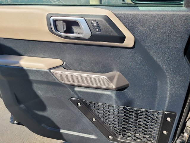 Certified 2022 Ford Bronco Wildtrak AWD/4WD image 18