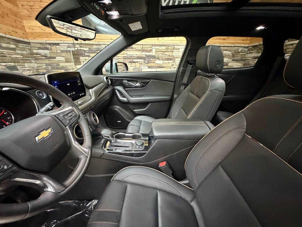 Used 2024 Chevrolet Blazer Premier w/ Driver Confidence II Package image 10