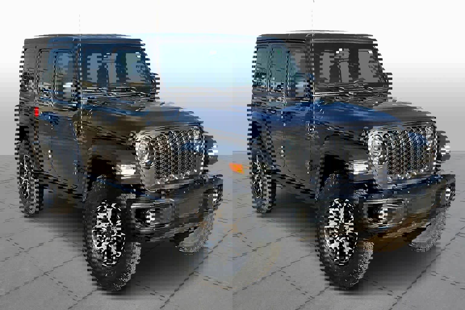 Used 2021 Jeep Wrangler Unlimited Sport image 2