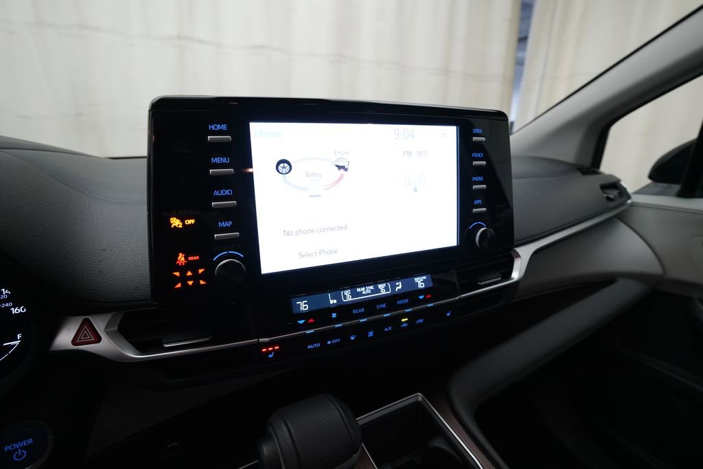 Used 2023 Toyota Sienna XLE FWD image 6