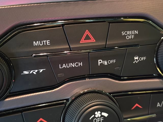 Used 2022 Dodge Challenger SRT Hellcat RWD image 16