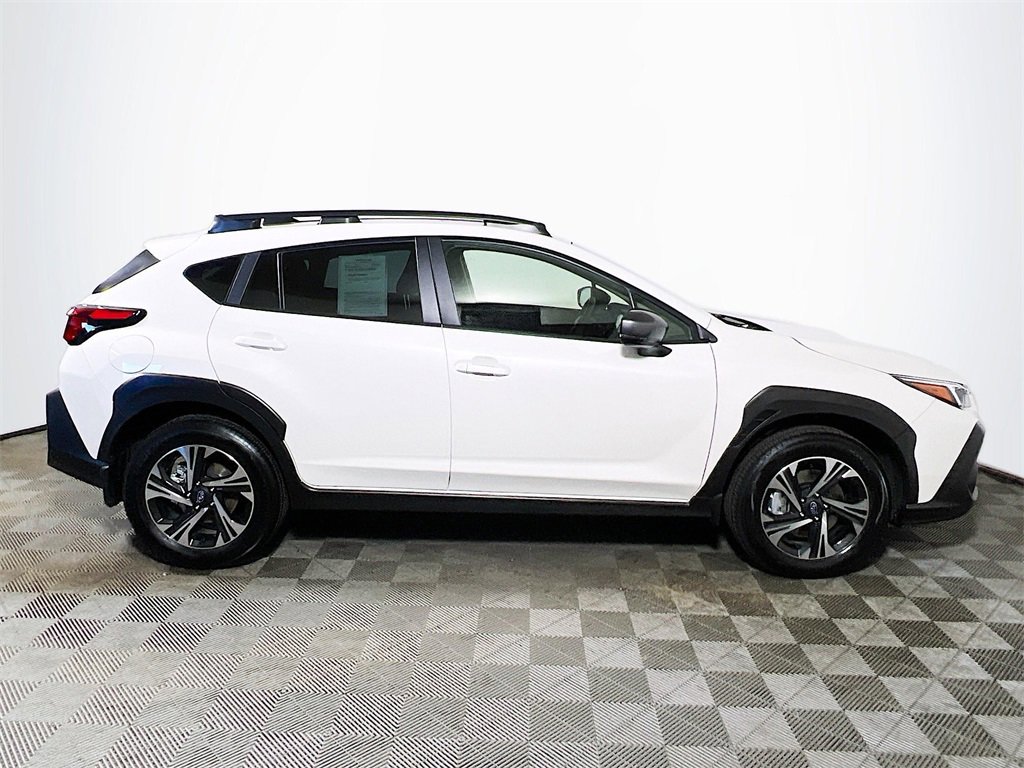 Used 2024 Subaru Crosstrek 2.0i Premium image 9