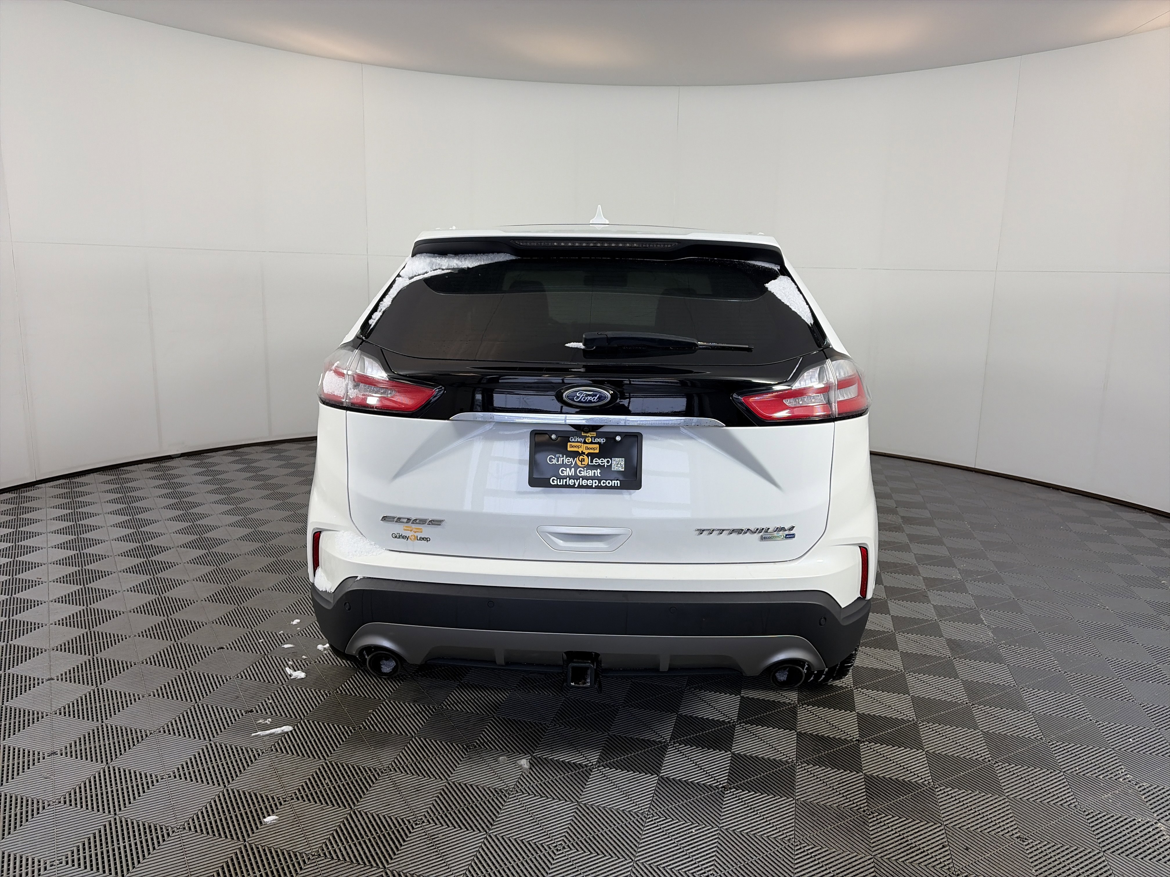 Used 2020 Ford Edge Titanium w/ Equipment Group 301A image 9