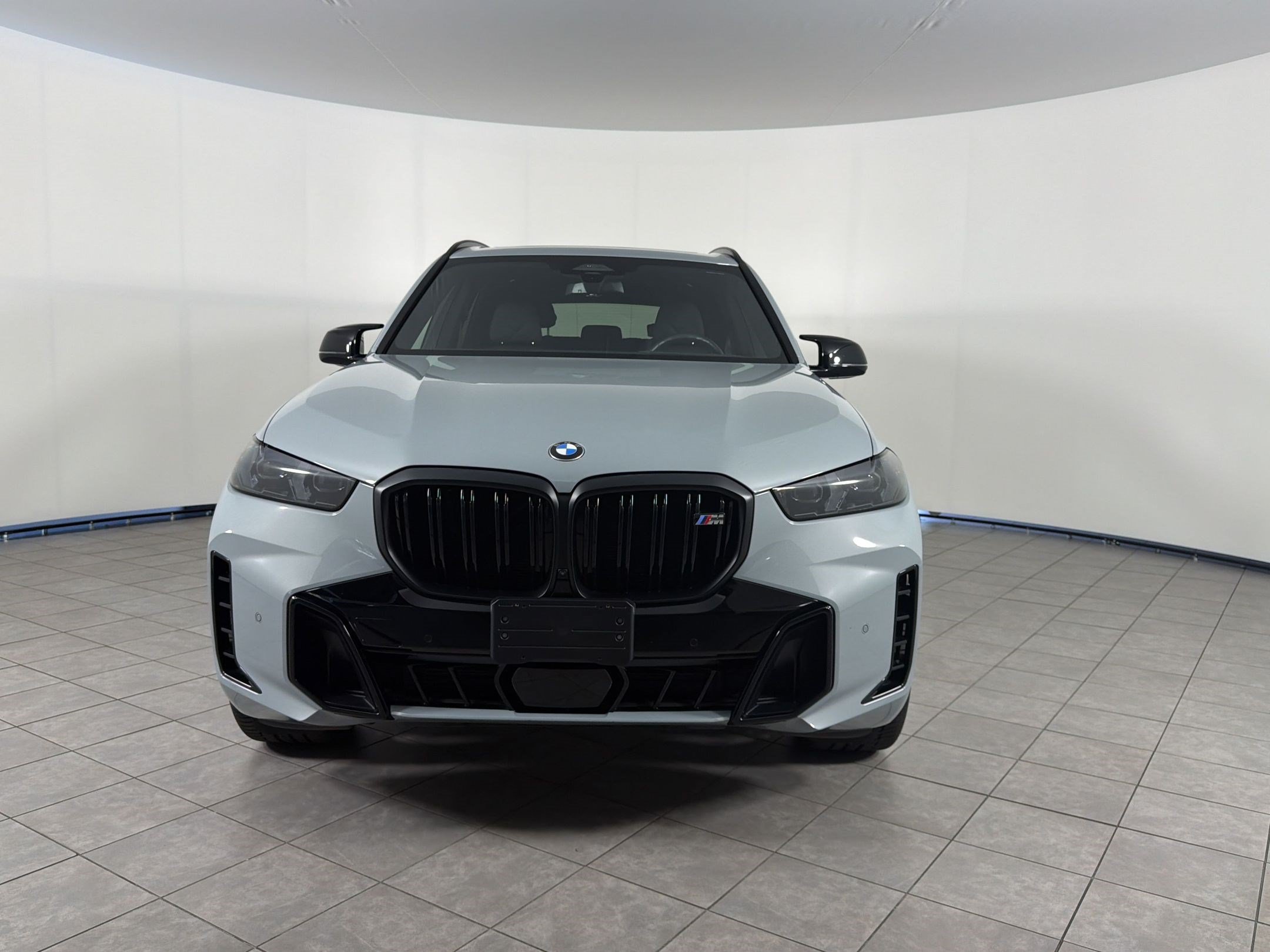 Certified 2026 BMW X5 M60i w/ Executive Package AWD/4WD image 6