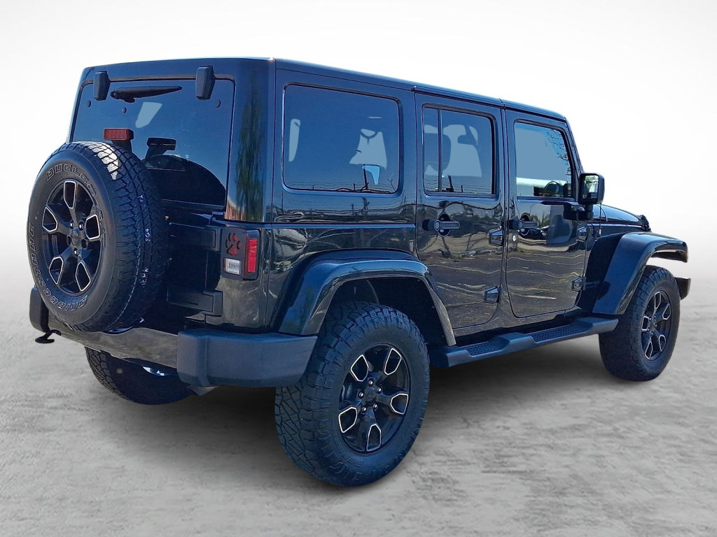 Used 2018 Jeep Wrangler Unlimited Sahara AWD/4WD image 5