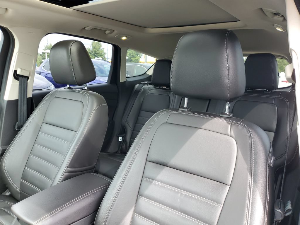 Used 2017 Ford Escape Titanium w/ Canadian Touring Package AWD/4WD image 13