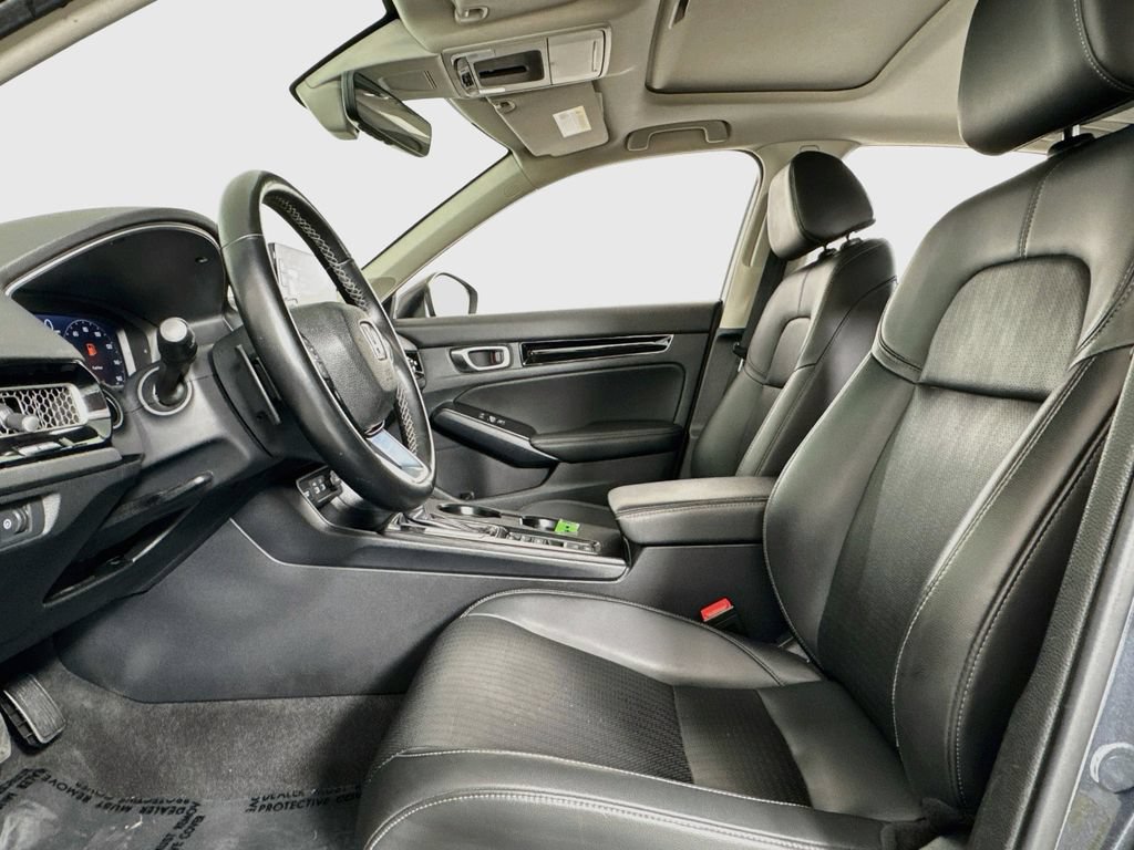 Used 2023 Honda Civic Touring image 9