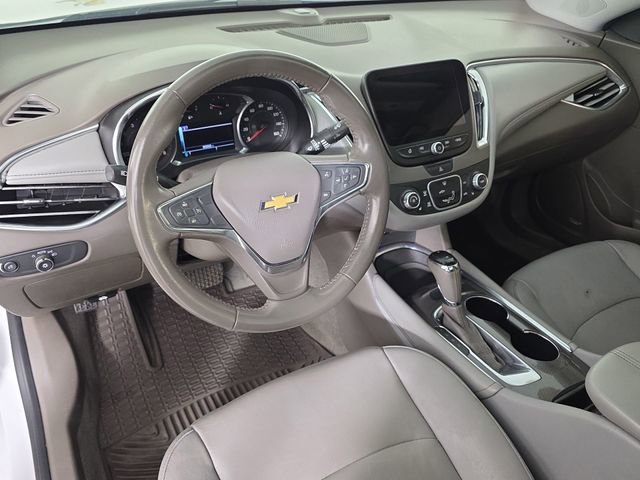 Used 2018 Chevrolet Malibu LT w/ Leather Package image 20