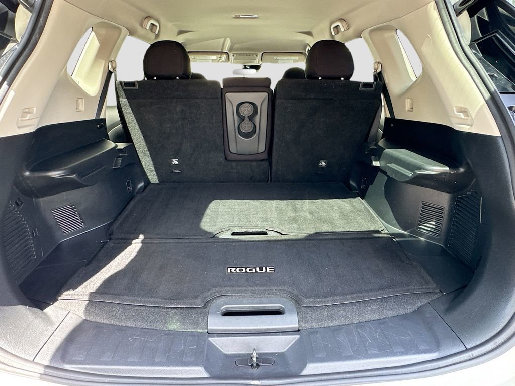 Used 2019 Nissan Rogue SV w/ Premium Package image 20