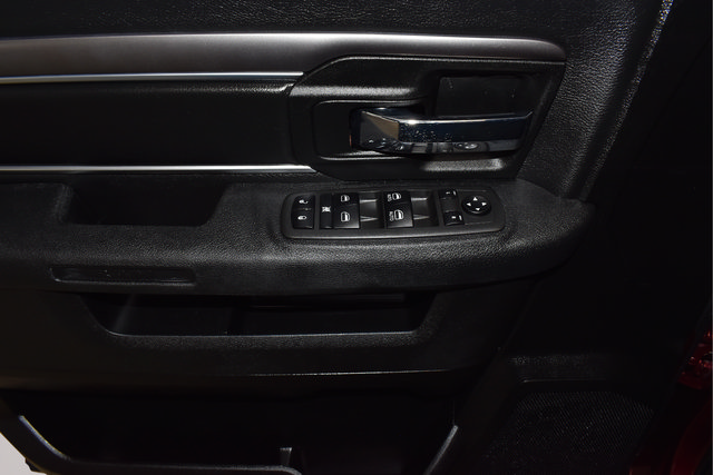 Used 2022 RAM 1500 Warlock AWD/4WD image 15