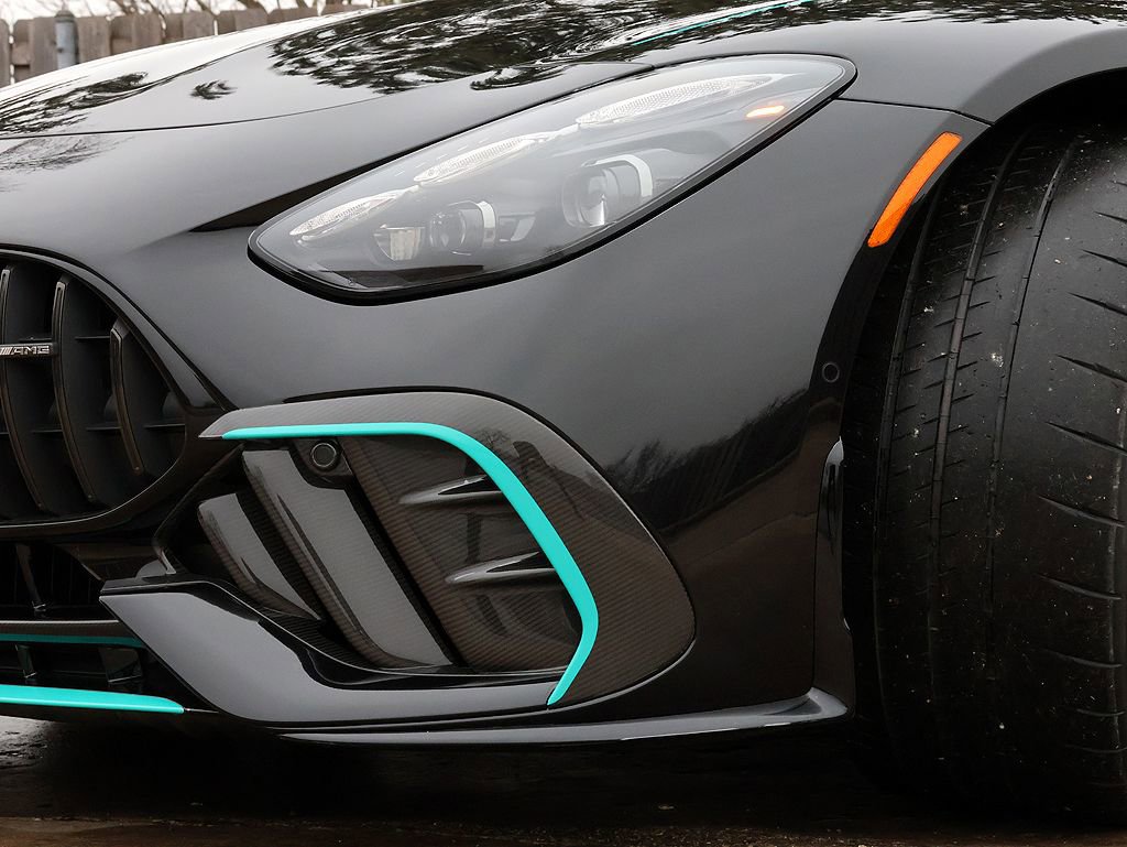 Used 2025 Mercedes-Benz AMG GT 63 image 17