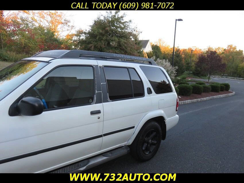 Used 2004 Nissan Pathfinder SE w/ (POP) SE Popular Pkg image 16