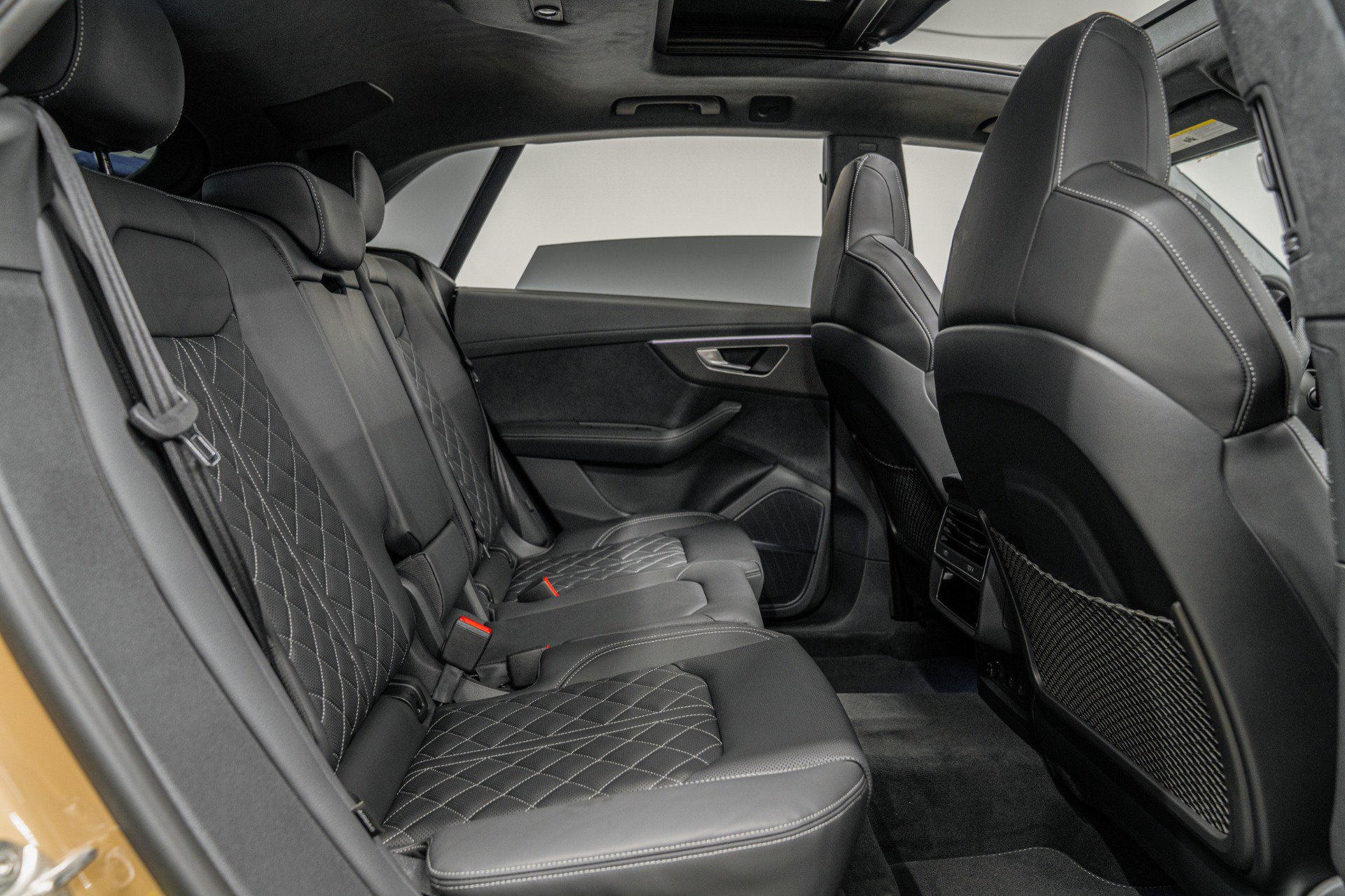 Used 2024 Audi SQ8 Prestige AWD/4WD image 33