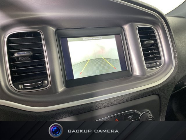 Used 2020 Dodge Charger SXT RWD image 6