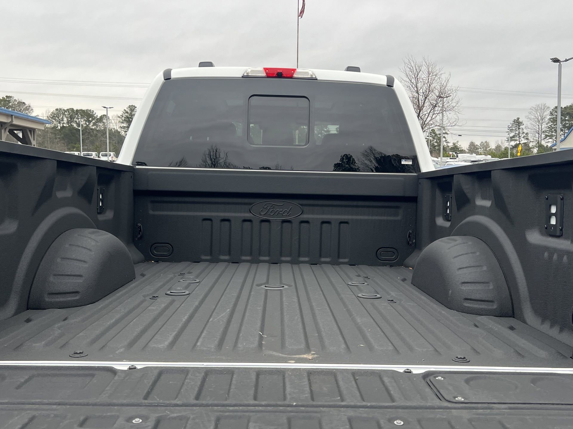 New 2025 Ford F350 Lariat w/ Lariat Ultimate Package image 27