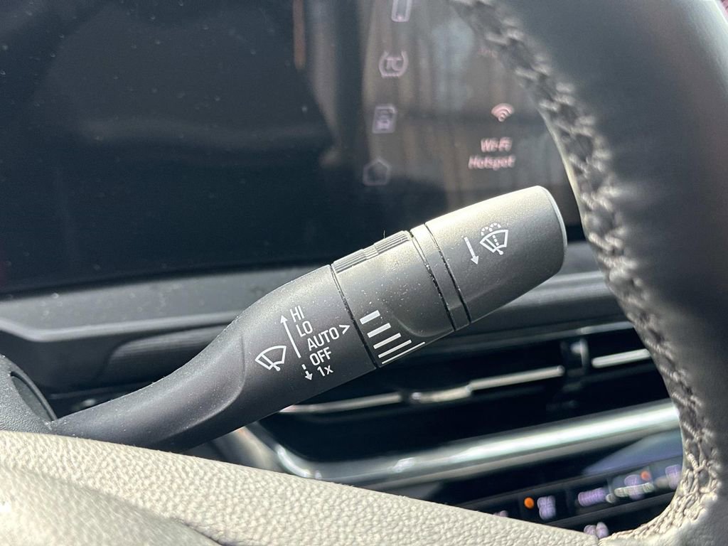 Used 2024 Buick Envista Avenir image 21