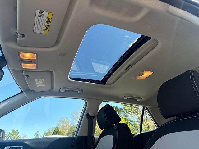 Certified 2022 Hyundai Venue SEL w/ Cargo Package image 21