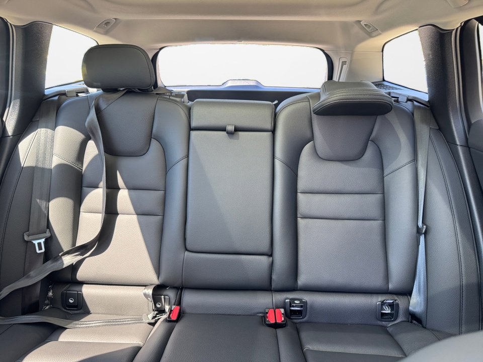 New 2026 Volvo V60 B5 Cross Country Plus w/ Protection Package Premier image 12