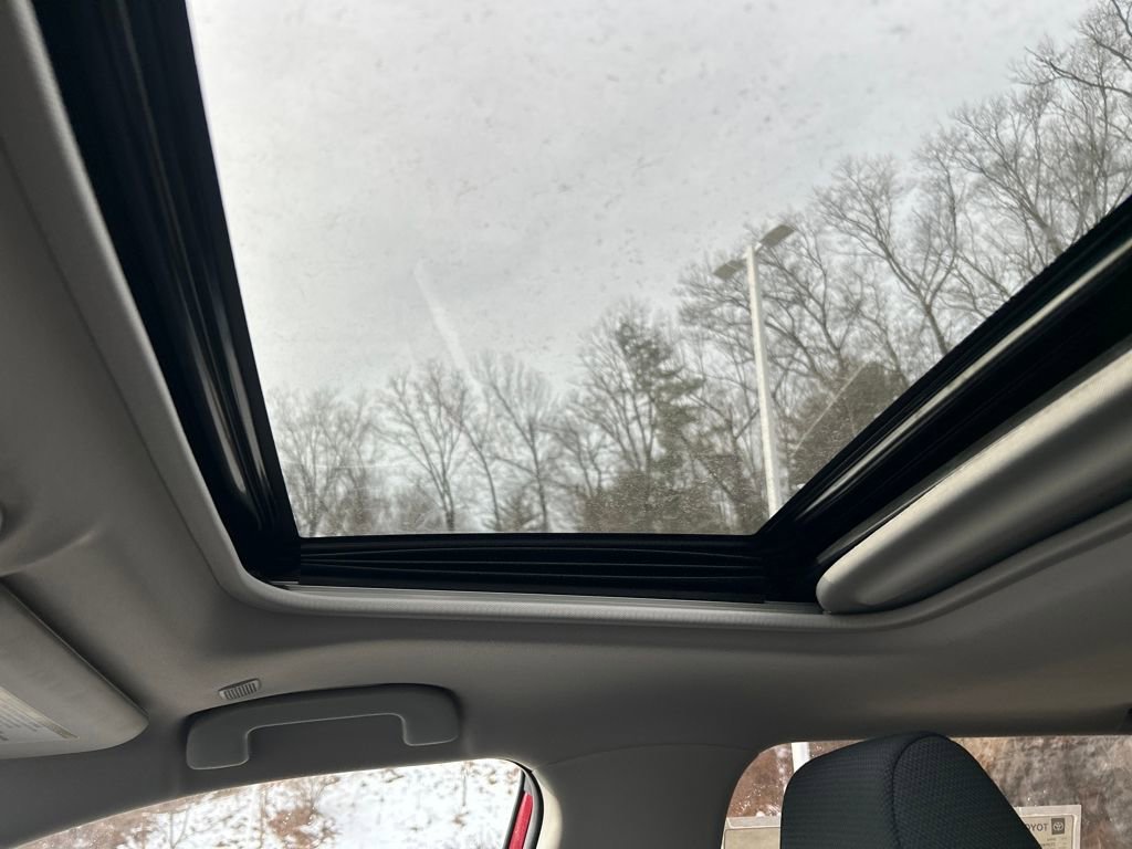 New 2025 Toyota RAV4 XLE image 15