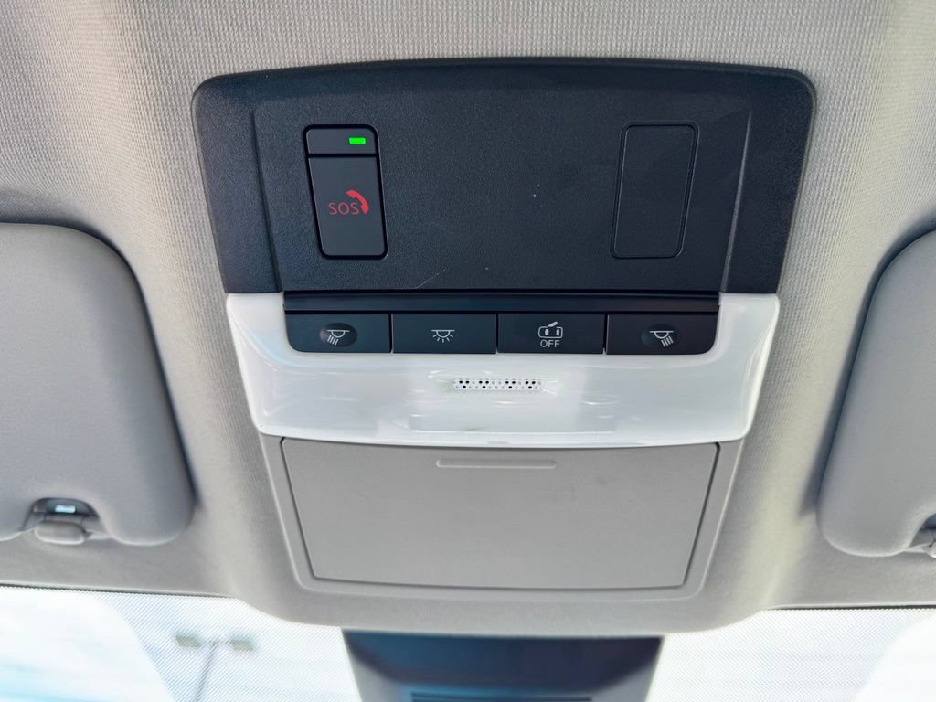 Used 2025 Nissan Sentra SV FWD image 14