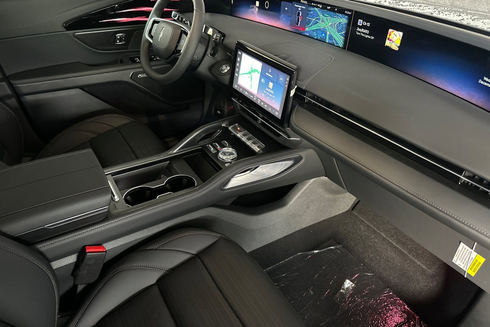 New 2026 Lincoln Nautilus Reserve w/ Jet Appearance Package image 15